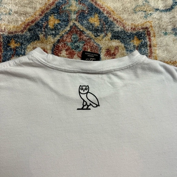 October’s Very Own Logo T-shirt Medium - Picture 5 of 5